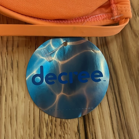 NWT DECREE BIKINI TOP - Picture 3 of 5